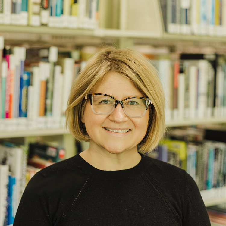 headshot of cindy mack library director